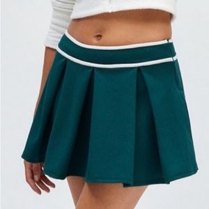 URBAN OUTFITTERS Athletic Pleated Mini Skirt (Green)